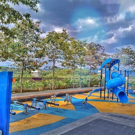 Mmg D'Tiara Homestay Kajang Eksteriør billede