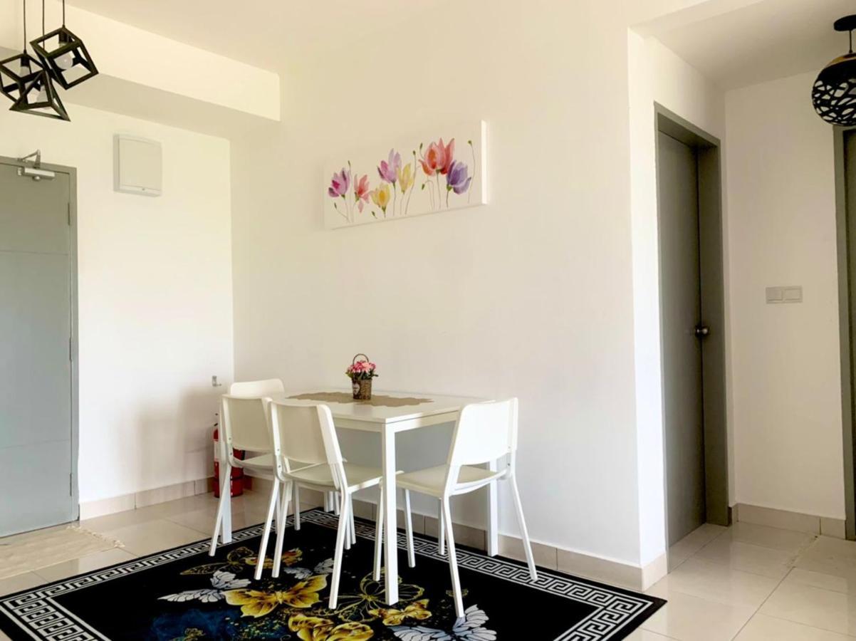 Mmg D'Tiara Homestay Kajang Eksteriør billede