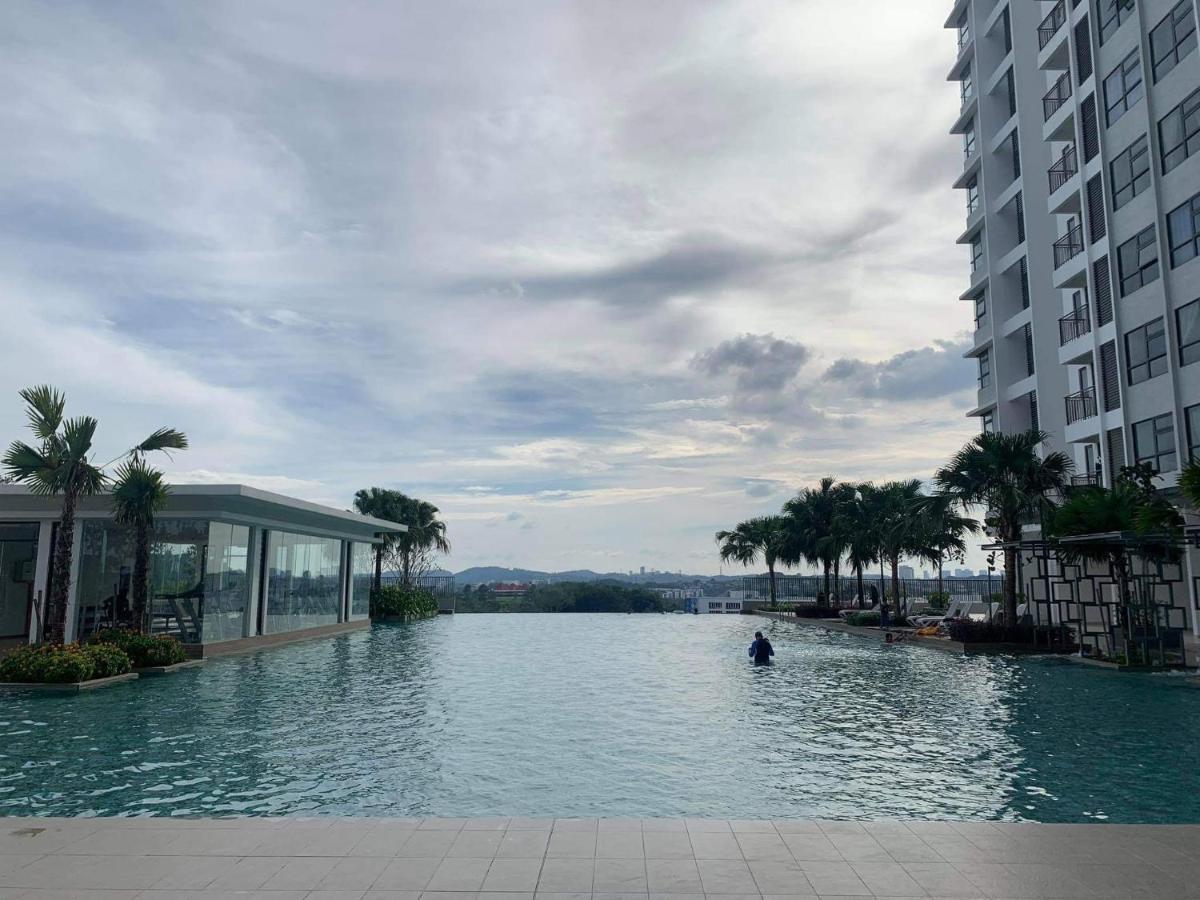 Mmg D'Tiara Homestay Kajang Eksteriør billede
